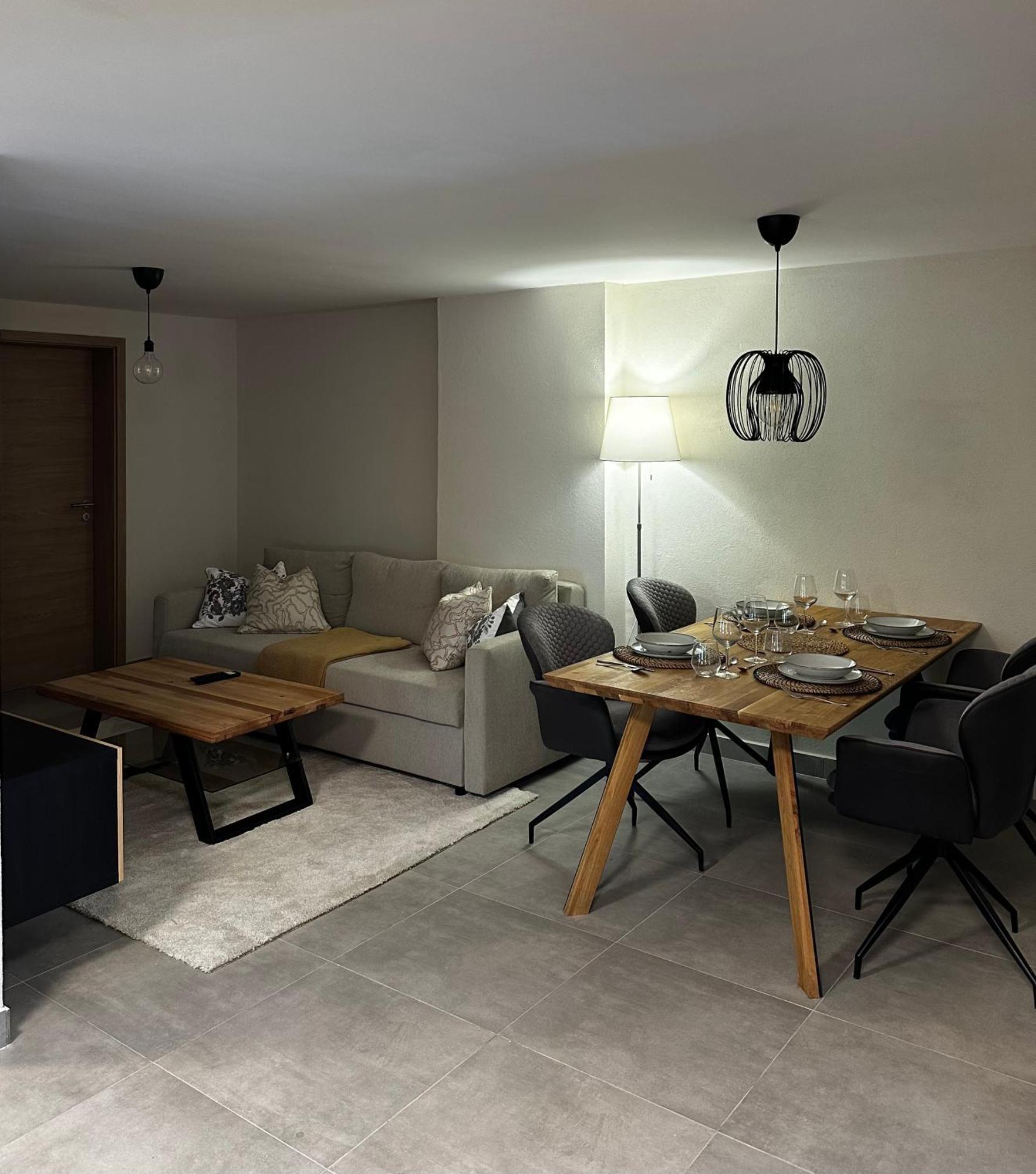 Martinova Izba - Rooms & Apartments Laško Zewnętrze zdjęcie