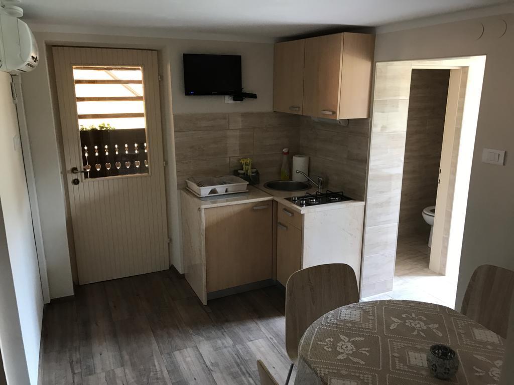 Martinova Izba - Rooms & Apartments Laško Zewnętrze zdjęcie